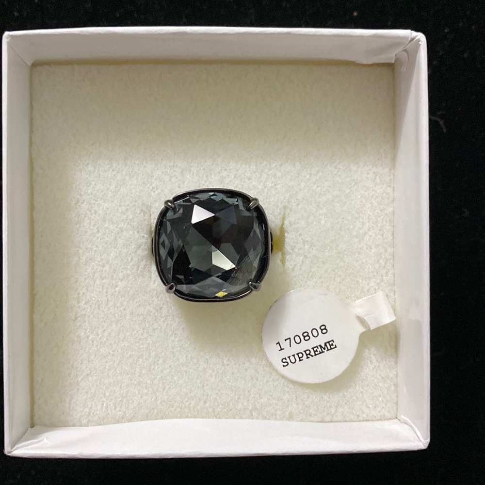 Supreme ring